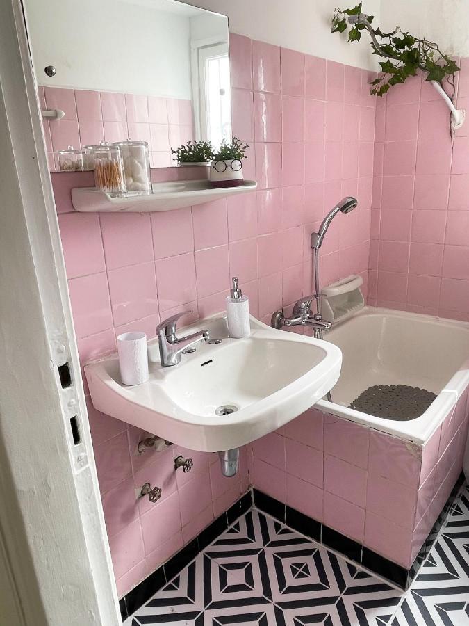 The Coziest Apartment In Atene Esterno foto